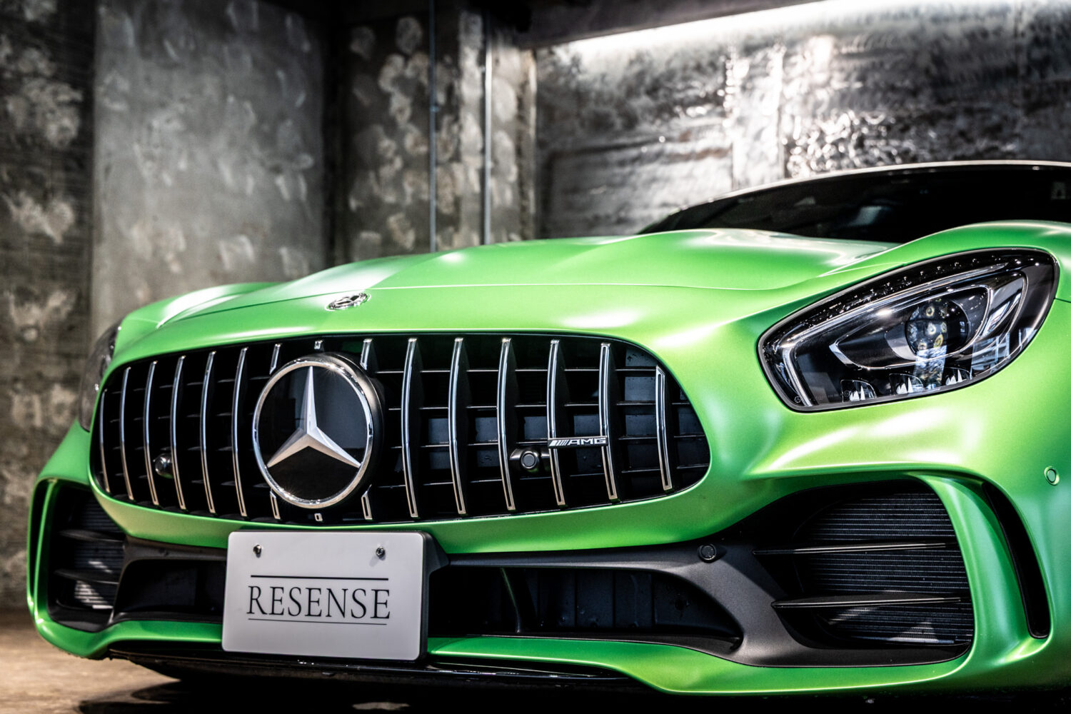 メルセデスAMG GT R