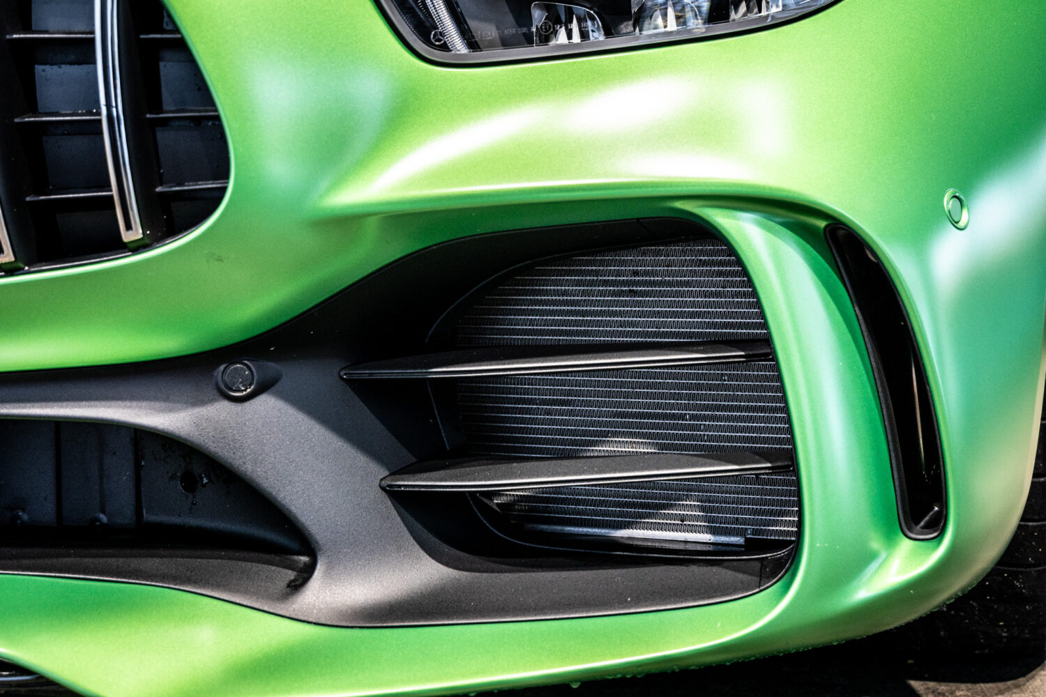 メルセデスAMG GT R