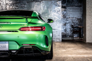 メルセデスAMG GT R