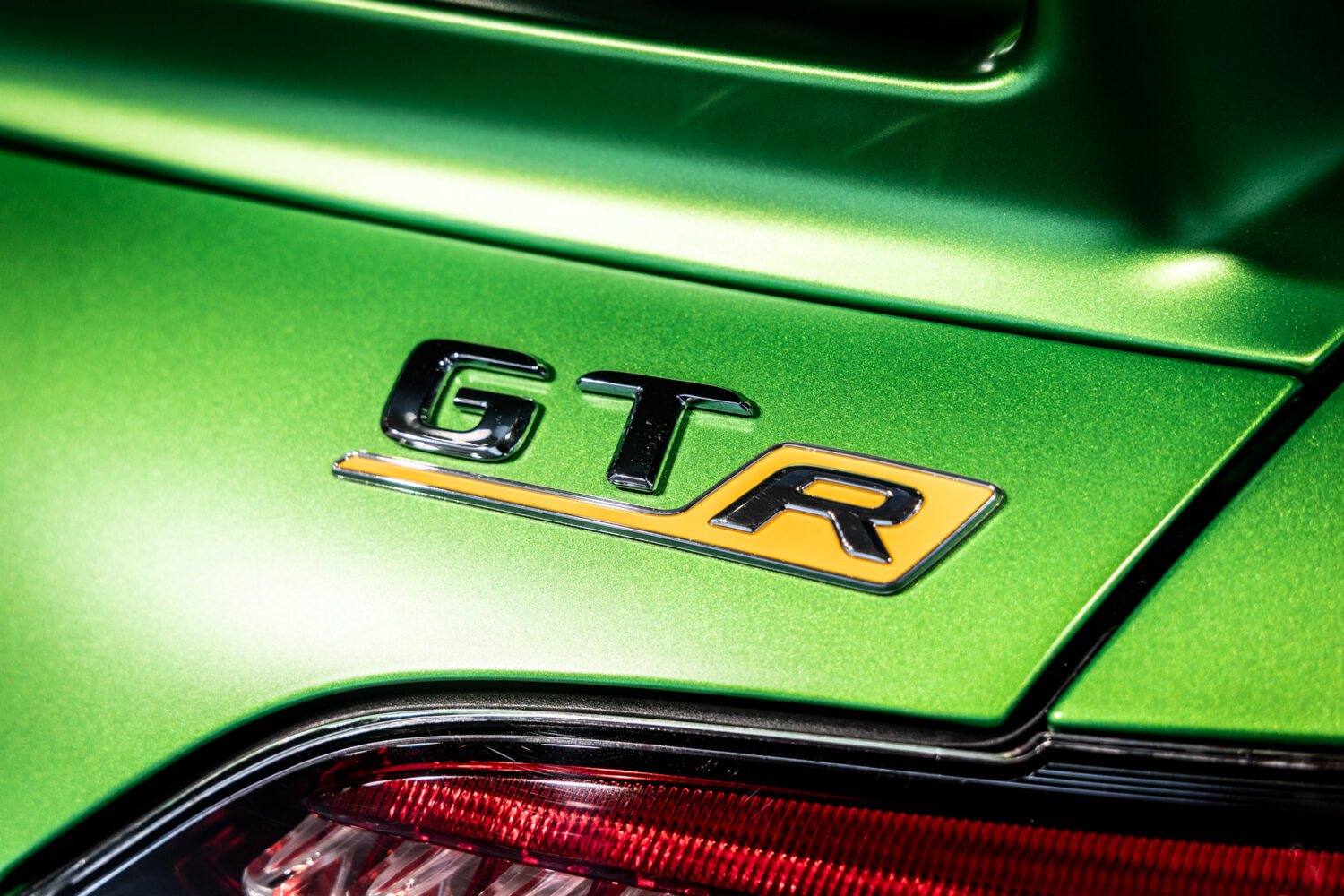 メルセデスAMG GT R