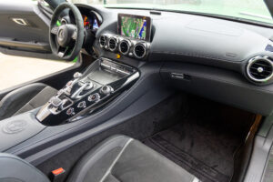 メルセデスAMG GT R