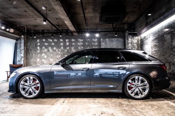 S6アバント 4WD