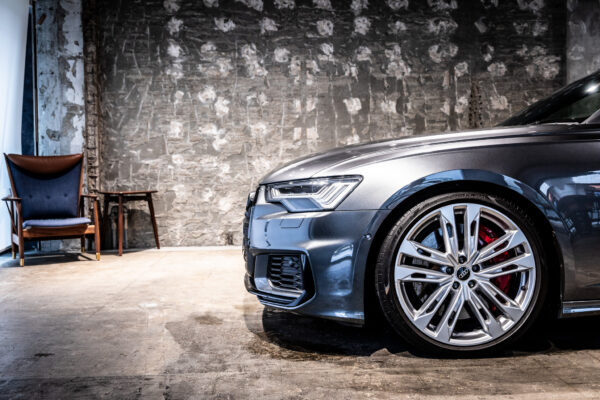 S6アバント 4WD