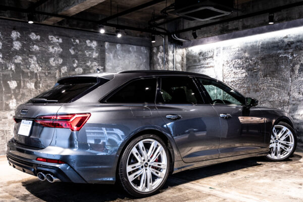 S6アバント 4WD