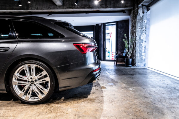 S6アバント 4WD