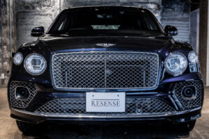 ベンテイガ ハイブリッド アズール