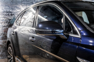 ベンテイガ ハイブリッド アズール