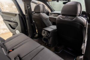 ベンテイガ ハイブリッド アズール