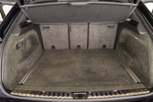 ベンテイガ ハイブリッド アズール