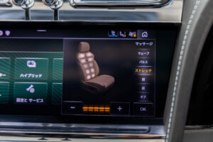 ベンテイガ ハイブリッド アズール