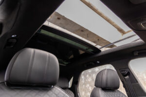 ベンテイガ ハイブリッド アズール