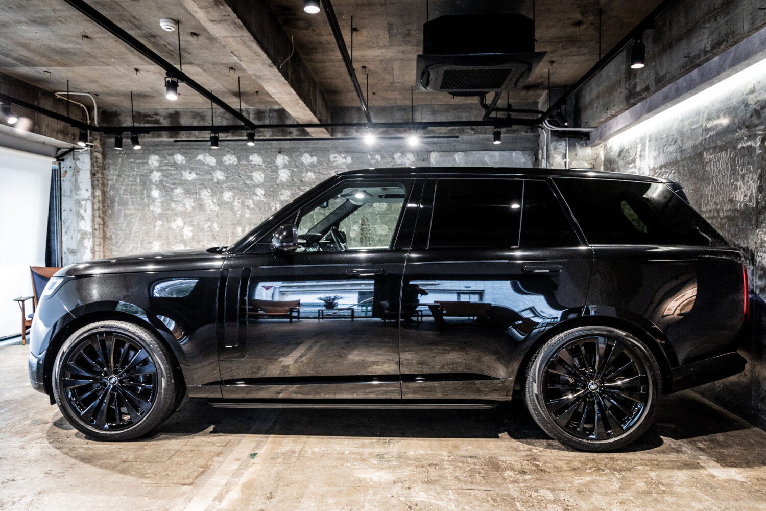 レンジローバー ファーストエディション 4.4L P530