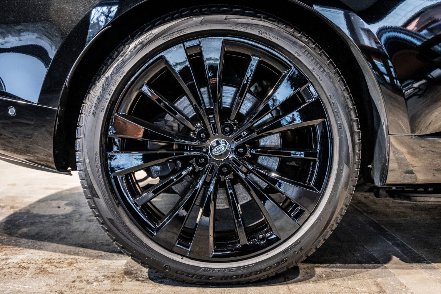 レンジローバー ファーストエディション 4.4L P530