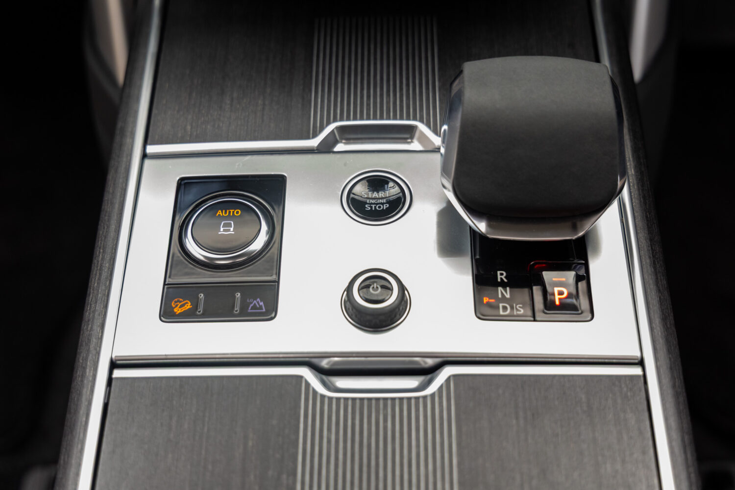 レンジローバー ファーストエディション 4.4L P530