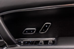 レンジローバー ファーストエディション 4.4L P530