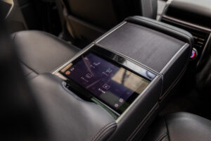 レンジローバー ファーストエディション 4.4L P530