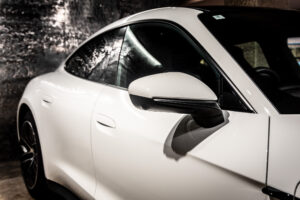 タイカン パフォーマンスバッテリープラス 4+1シート