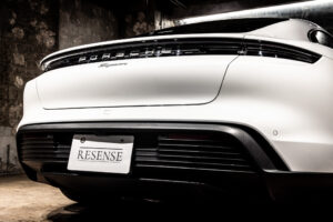 タイカン パフォーマンスバッテリープラス 4+1シート