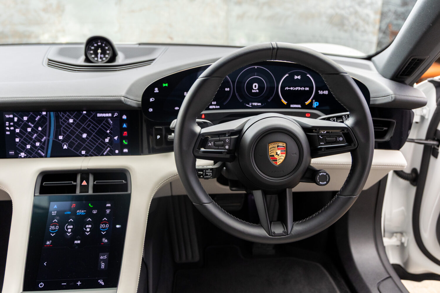 タイカン パフォーマンスバッテリープラス 4+1シート