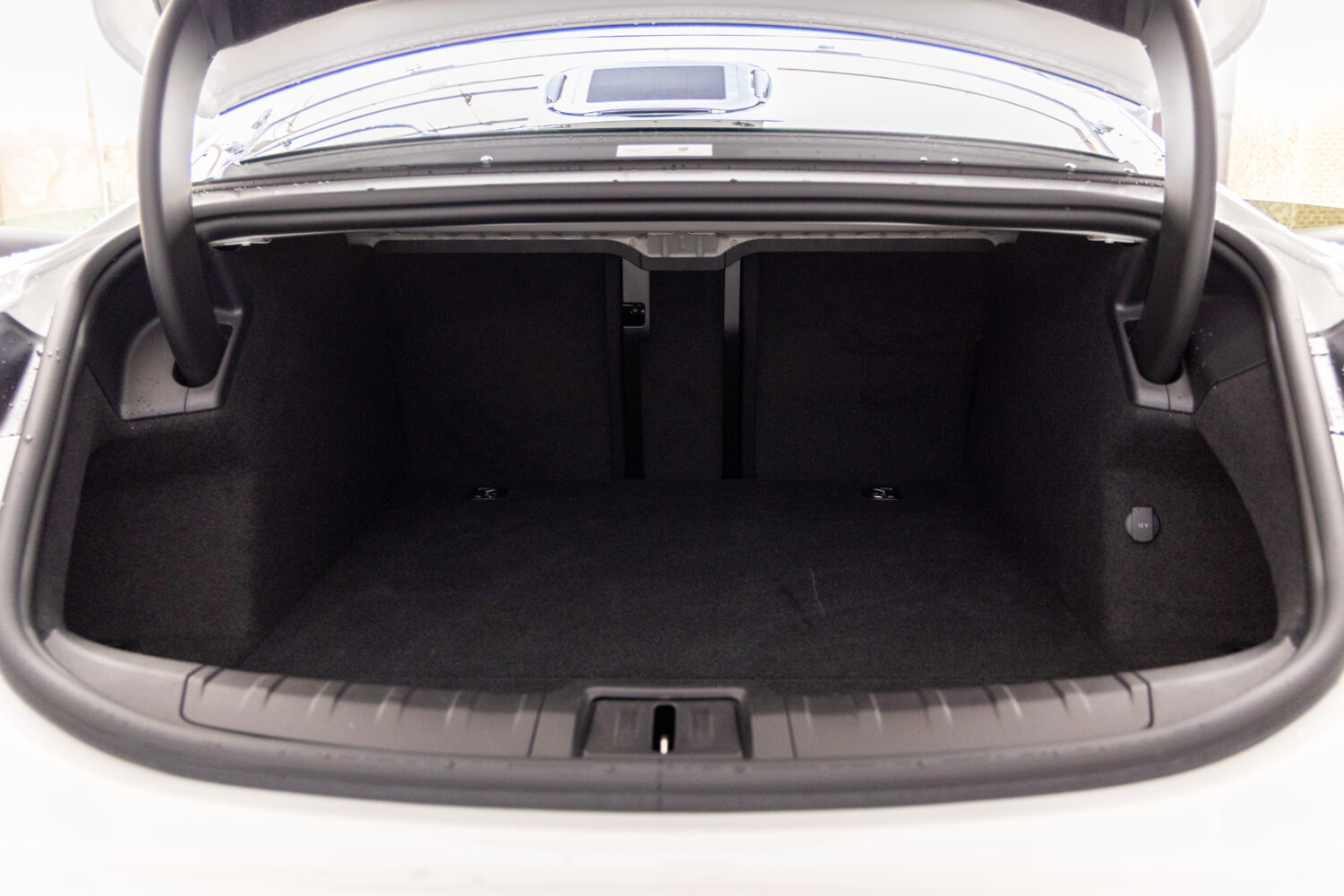 タイカン パフォーマンスバッテリープラス 4+1シート