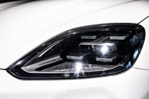 カイエンクーペ E-Hybrid Tip-S リアコンフォートベンチシート 4WD