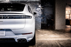 カイエンクーペ E-Hybrid Tip-S リアコンフォートベンチシート 4WD