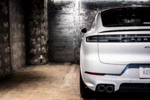 カイエンクーペ E-Hybrid Tip-S リアコンフォートベンチシート 4WD