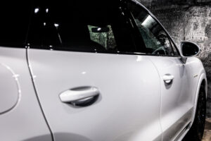 カイエンクーペ E-Hybrid Tip-S リアコンフォートベンチシート 4WD