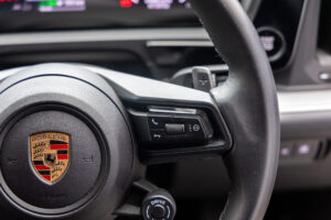 カイエンクーペ E-Hybrid Tip-S リアコンフォートベンチシート 4WD