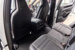 カイエンクーペ E-Hybrid Tip-S リアコンフォートベンチシート 4WD