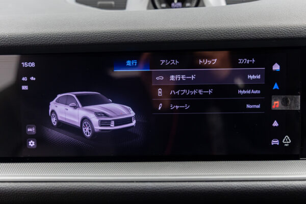 カイエンクーペ E-Hybrid Tip-S リアコンフォートベンチシート 4WD