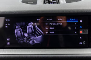 カイエンクーペ E-Hybrid Tip-S リアコンフォートベンチシート 4WD