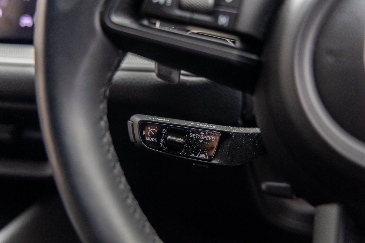 カイエンクーペ E-Hybrid Tip-S リアコンフォートベンチシート 4WD