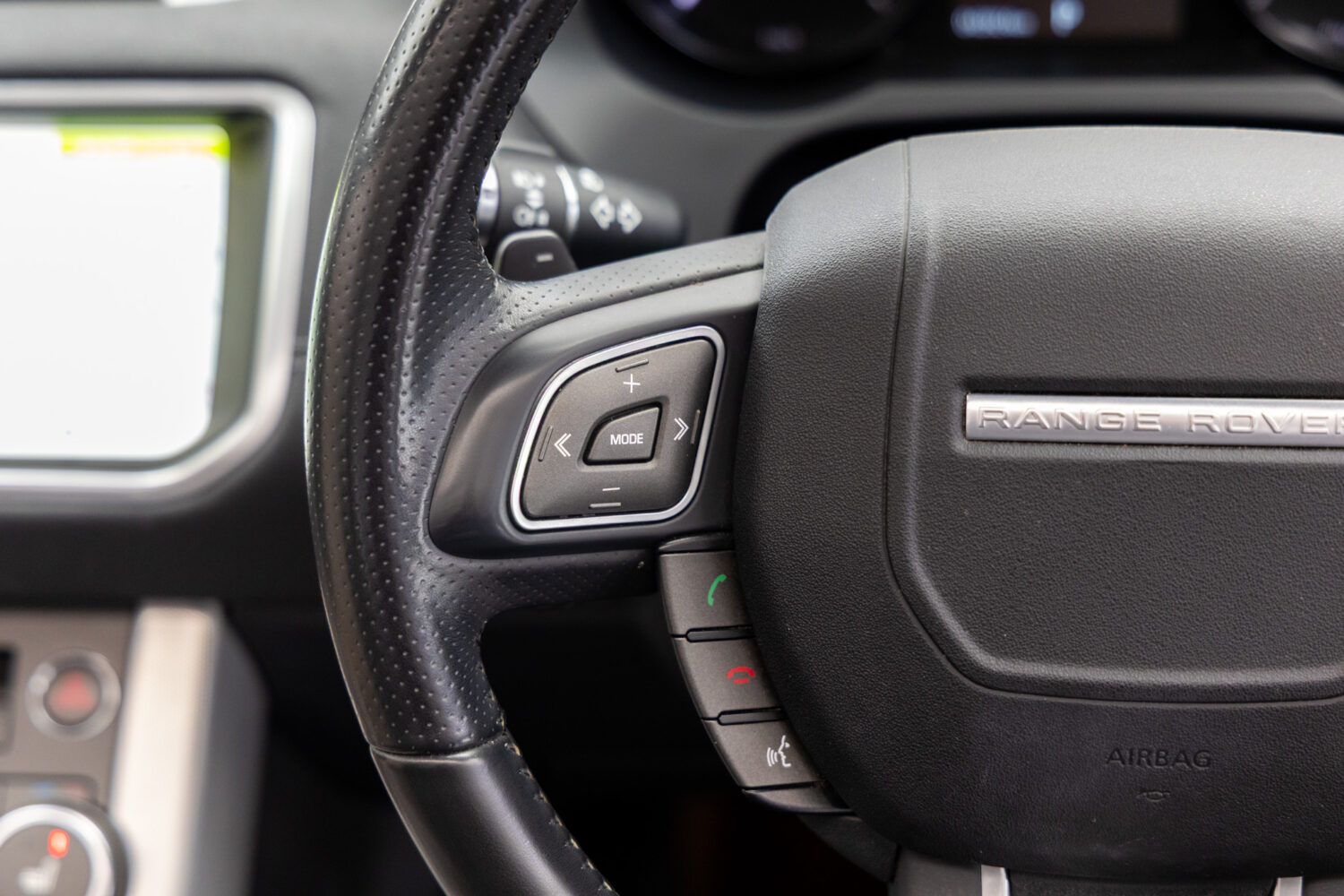 イヴォーグコンバーチブル HSEダイナミック 2.0L D180 ディーゼル 4WD