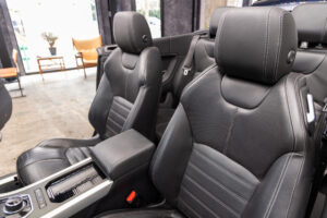 イヴォーグコンバーチブル HSEダイナミック 2.0L D180 ディーゼル 4WD