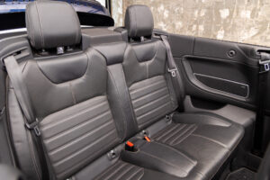 イヴォーグコンバーチブル HSEダイナミック 2.0L D180 ディーゼル 4WD