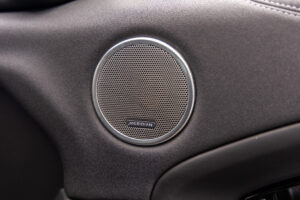 イヴォーグコンバーチブル HSEダイナミック 2.0L D180 ディーゼル 4WD