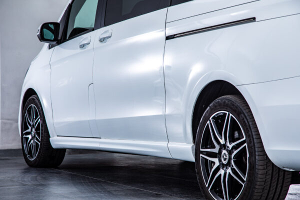 Vクラス V220 d アバンギャルド エクストラロング AMGライン