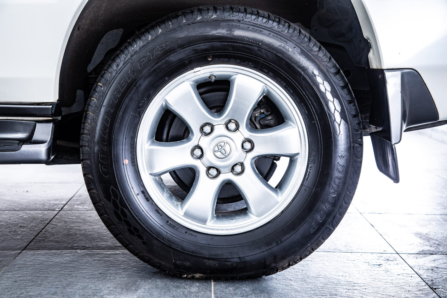 ランドクルーザープラド 4.0 TXリミテッド 4WD