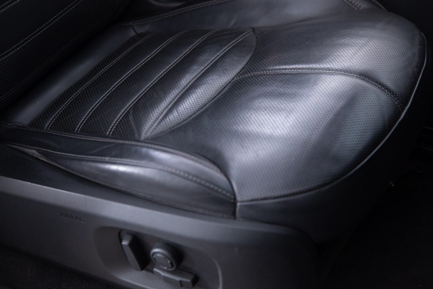 イヴォークコンバーチブル HSEダイナミック 2.0L D180 ディーゼル 4WD