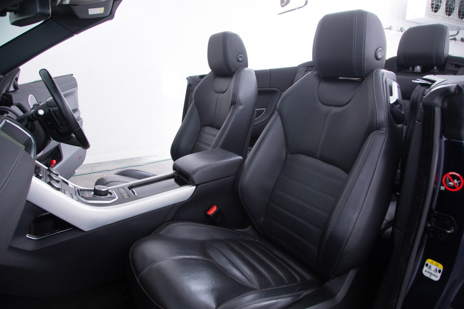 イヴォークコンバーチブル HSEダイナミック 2.0L D180 ディーゼル 4WD