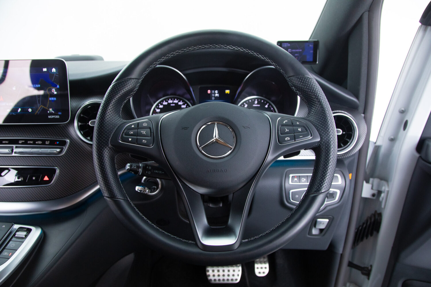 Vクラス V220 d アバンギャルド エクストラロング AMGライン