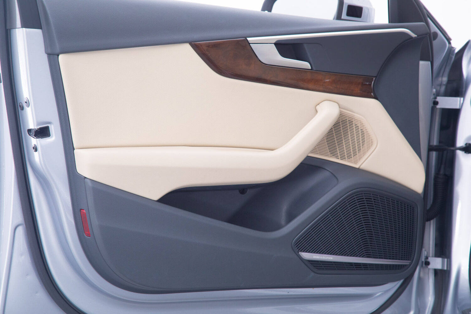 A4オールロードクワトロ 2.0 4WD