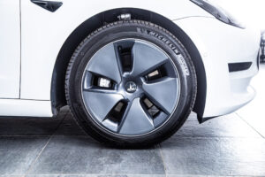 モデル3 ロングレンジ デュアルモーター 4WD