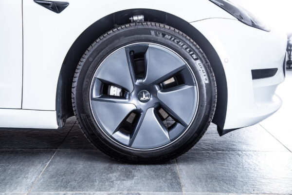モデル3 ロングレンジ デュアルモーター 4WD