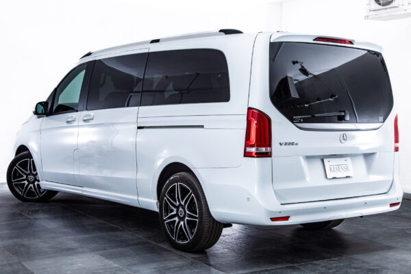 Vクラス V220 d アバンギャルド エクストラロング AMGライン