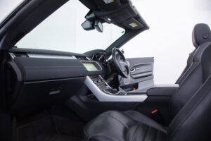 イヴォークコンバーチブル HSEダイナミック 2.0L D180 ディーゼル 4WD