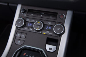 イヴォークコンバーチブル HSEダイナミック 2.0L D180 ディーゼル 4WD