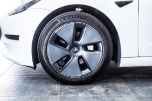 モデル3 ロングレンジ デュアルモーター 4WD