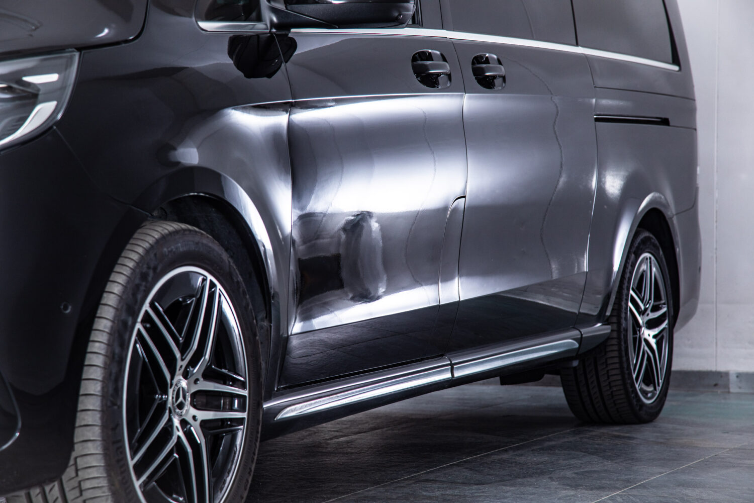 Vクラス V220 d エクストラロング AMGラインパッケージ ディーゼルターボ